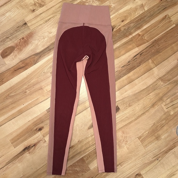 Beach Riot Ribbed Pink Leggings Small - Picture 2 of 7